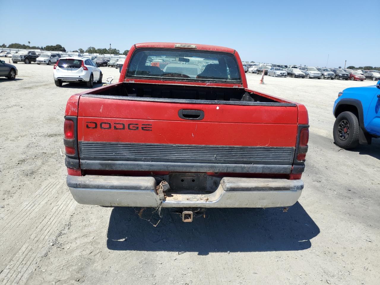 2000 Dodge Ram 1500 VIN: 1B7HC13Z0YJ110286 Lot: 65782315