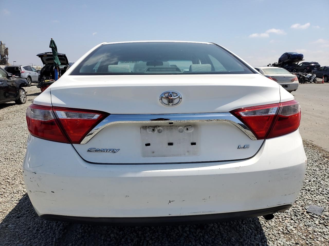 2015 Toyota Camry Le VIN: 4T4BF1FK6FR459686 Lot: 65476825