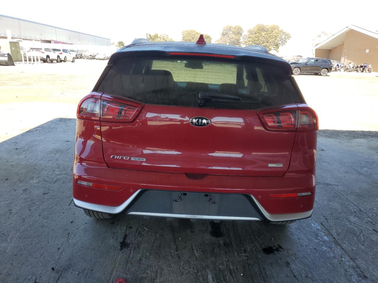 2018 Kia Niro Touring VIN: KNDCE3LC3J5139470 Lot: 65439575