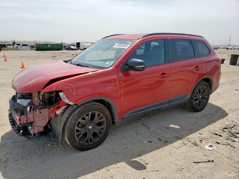  MITSUBISHI OUTLANDER 2018 Красный