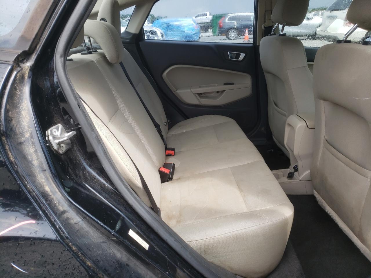 3FADP4BJ8GM153622 2016 Ford Fiesta Se