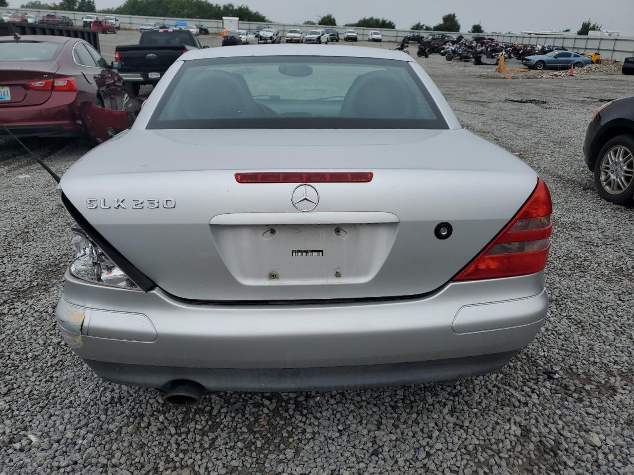 2000 Mercedes-Benz Slk 230 Kompressor VIN: WDBKK47F3YF157811 Lot: 64007815