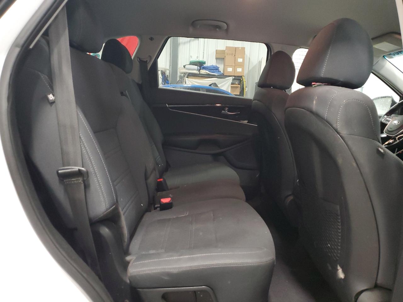 2019 Kia Sorento Lx VIN: 5XYPGDA53KG494900 Lot: 64974485