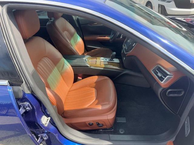 Sedans MASERATI ALL MODELS 2016 Granatowy