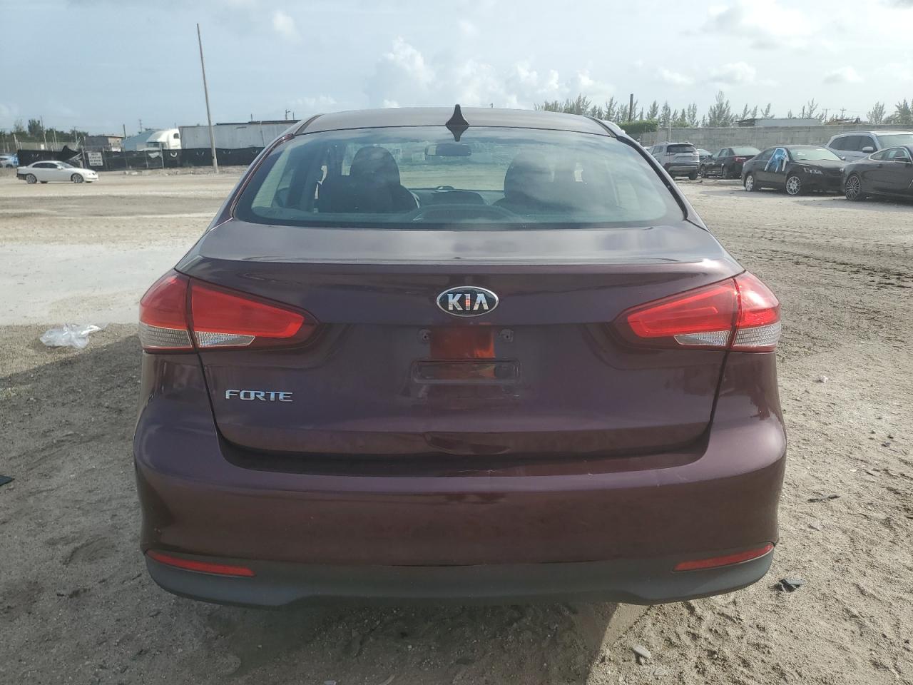 2018 Kia Forte Lx VIN: 3KPFK4A7XJE259711 Lot: 64273955