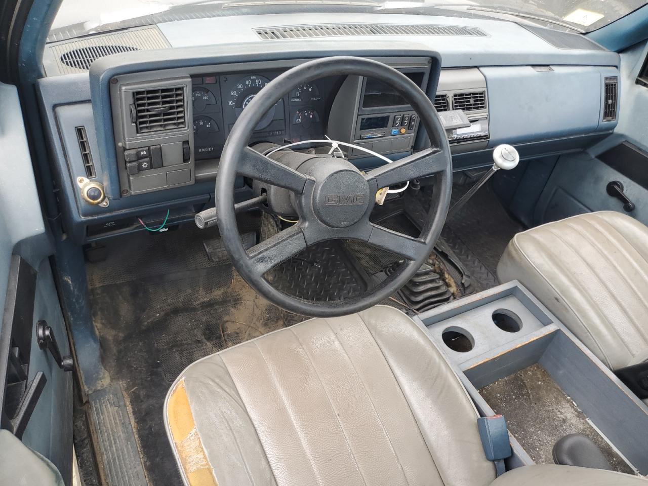 1989 GMC Sierra C2500 VIN: 1GDGC24K3KE540988 Lot: 65189895