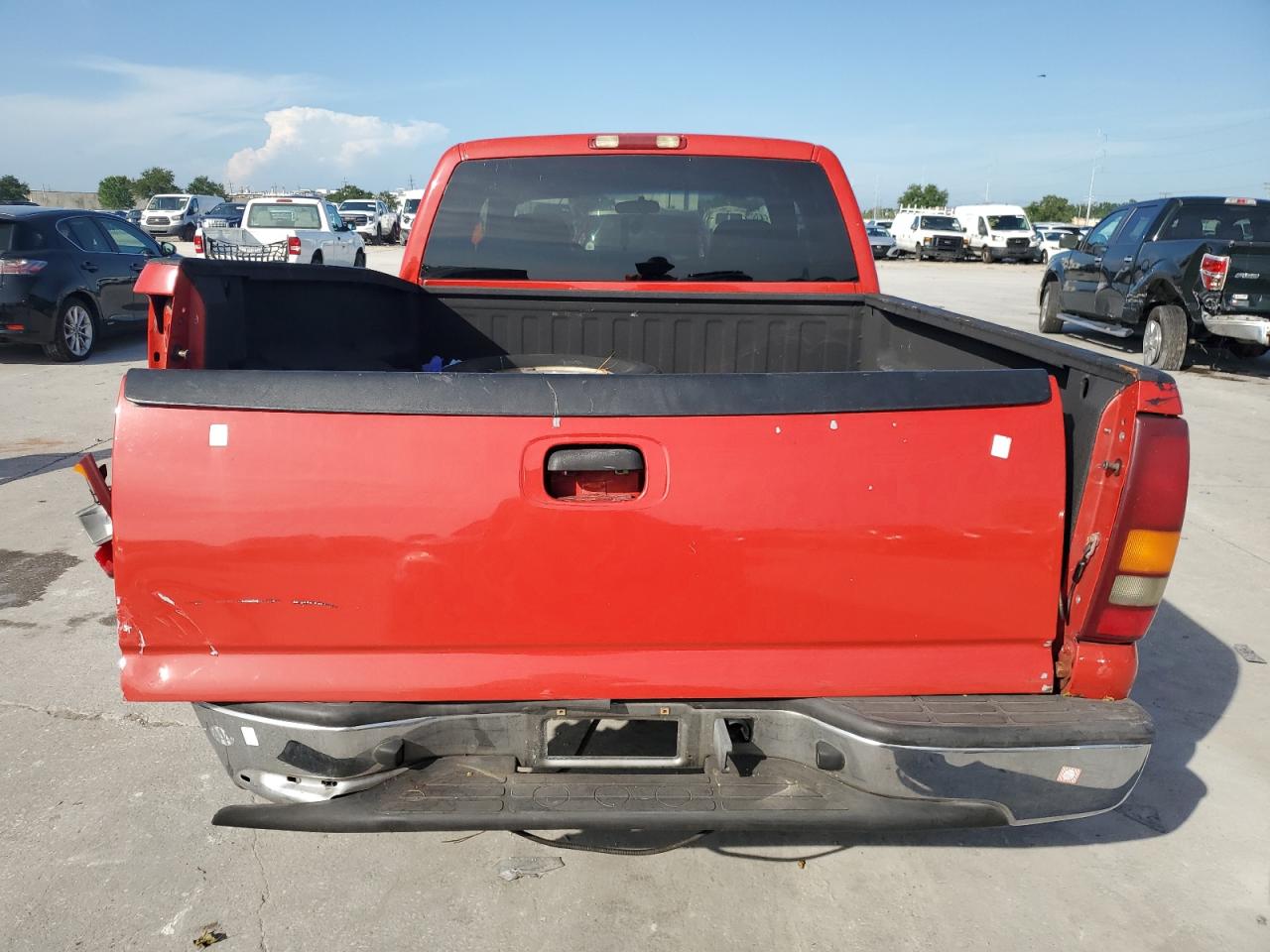2002 Chevrolet Silverado C1500 VIN: 2GCEC19V521140022 Lot: 64477865