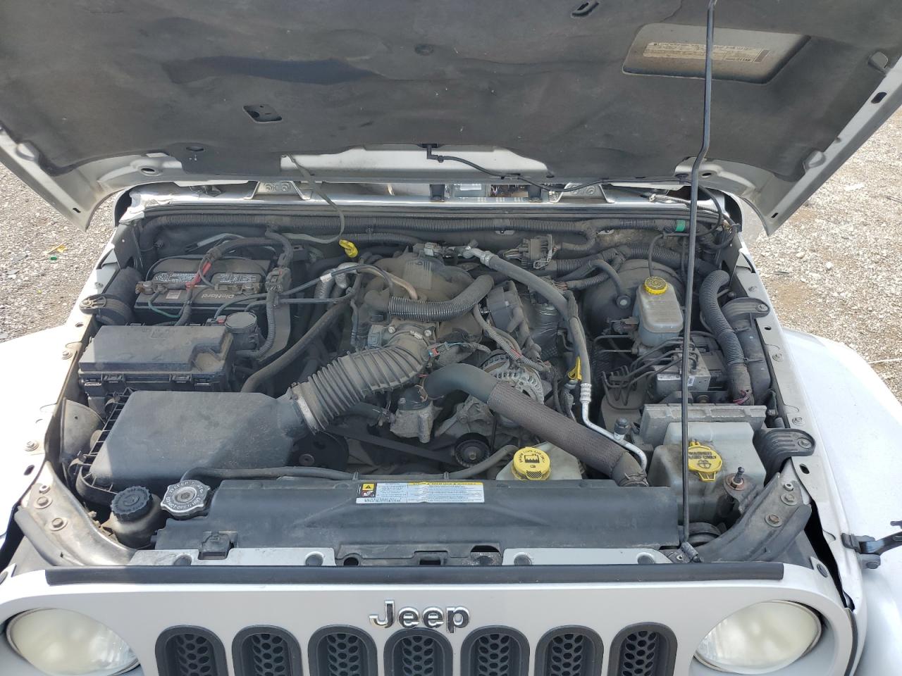 2010 Jeep Wrangler Unlimited Sahara VIN: 1J4HA5H18AL180445 Lot: 64086195