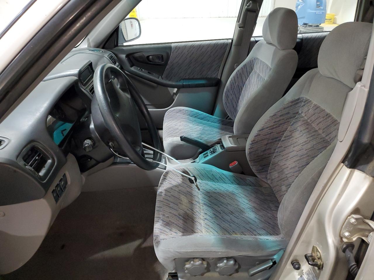 1999 Subaru Forester S VIN: JF1SF6559XH744986 Lot: 63837855