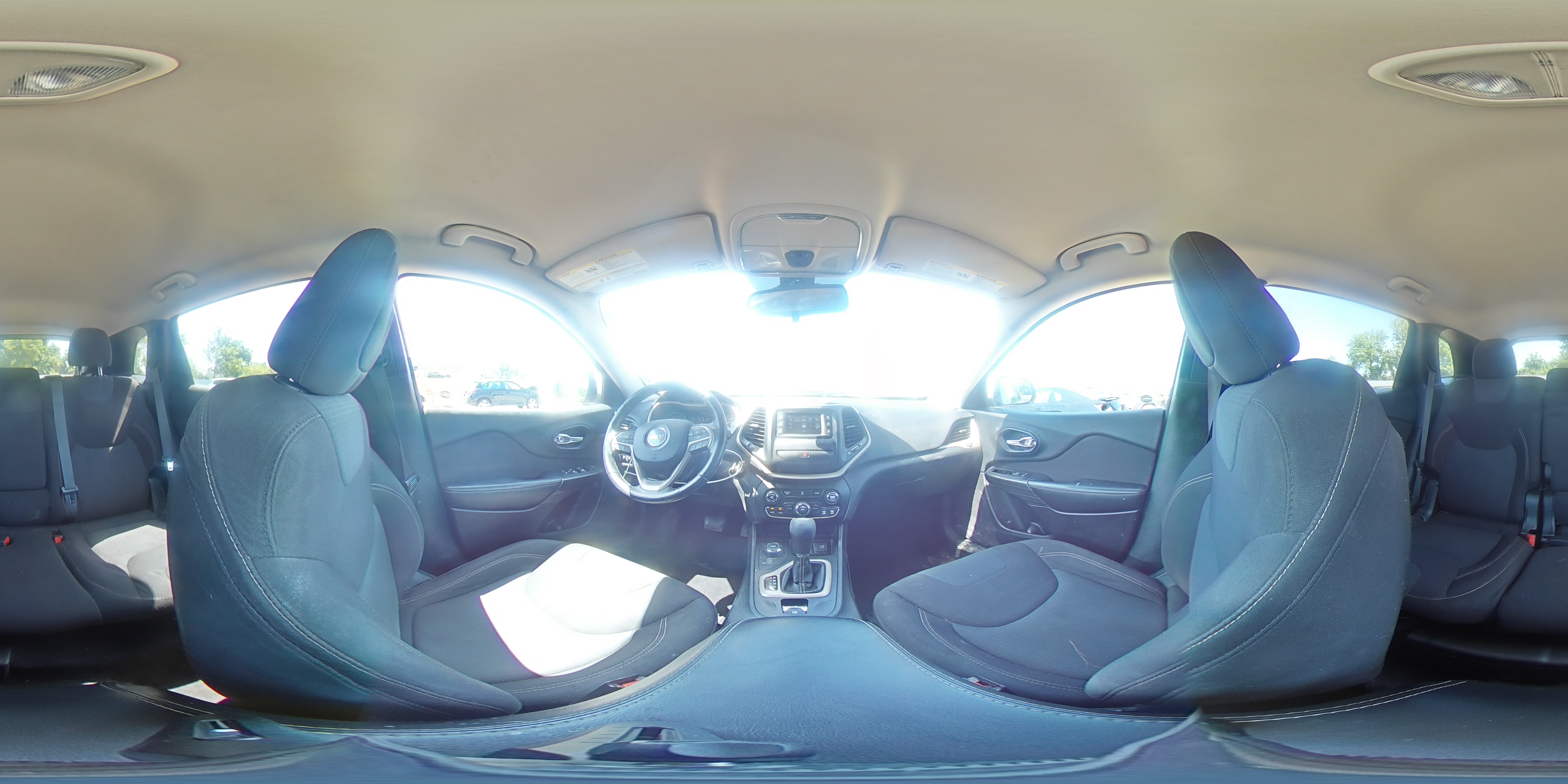 2016 Jeep Cherokee Latitude VIN: 1C4PJMCB9GW288995 Lot: 65618045