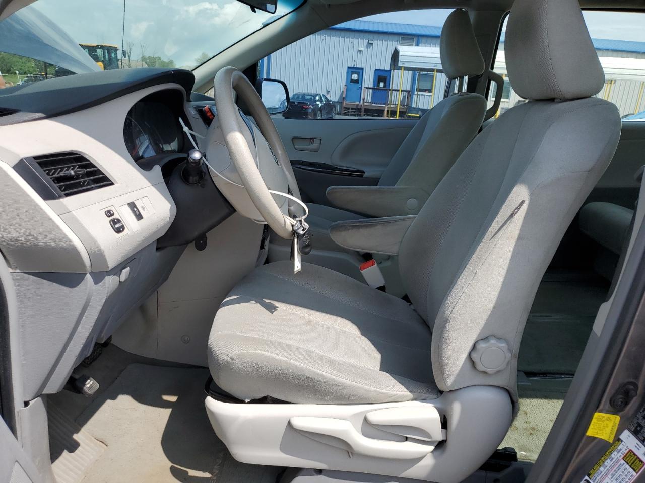 2012 Toyota Sienna VIN: 5TDZK3DCXCS198708 Lot: 62806745