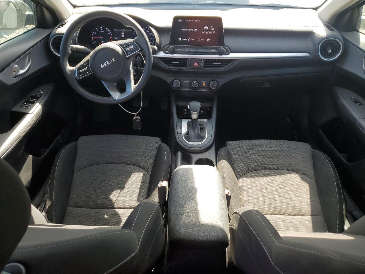 3kpf24adxre695945 3KPF24ADXRE695945 2024 Kia Forte Lx