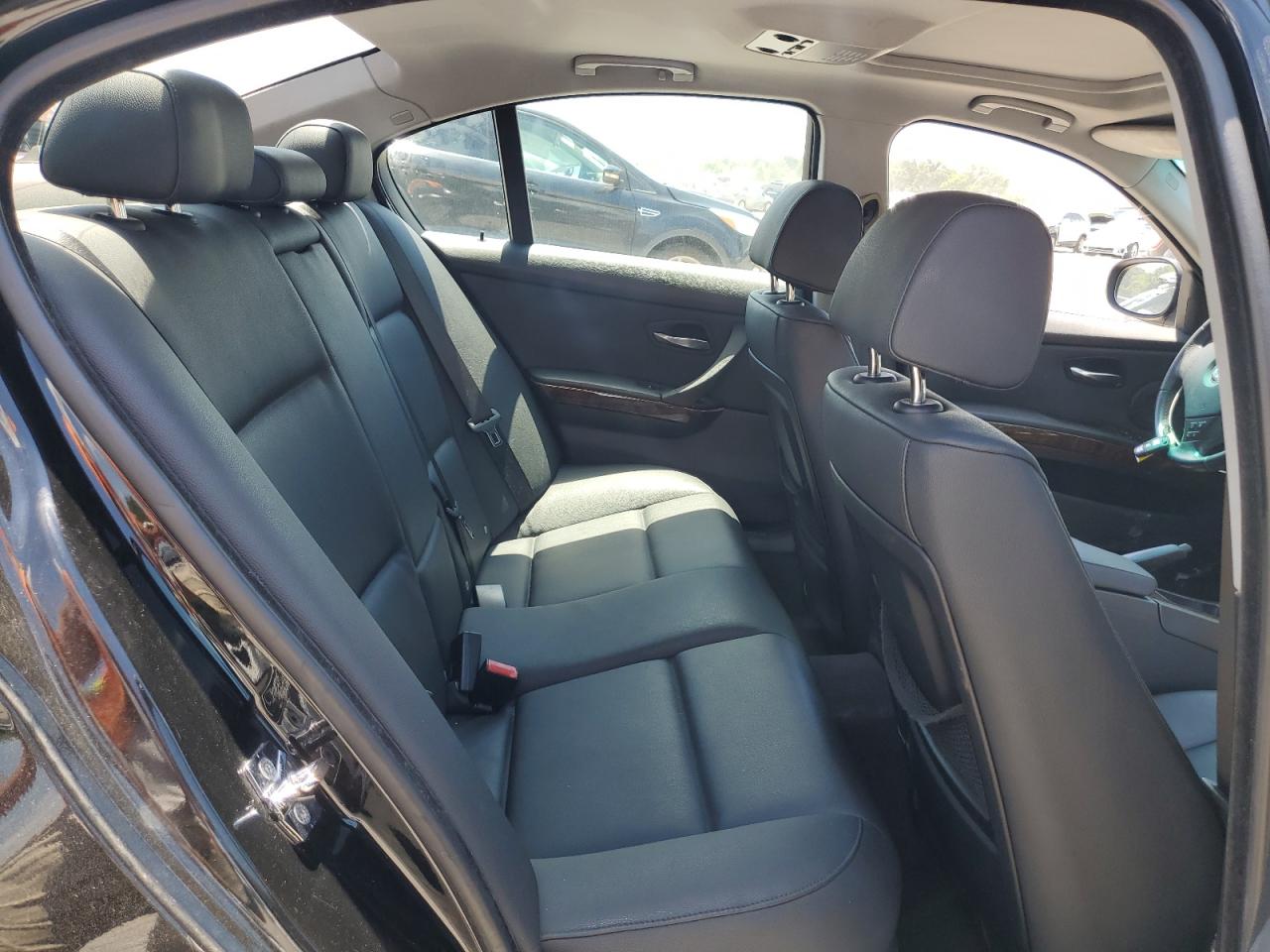 2009 BMW 328 I VIN: WBAPH77509NM31842 Lot: 63021285