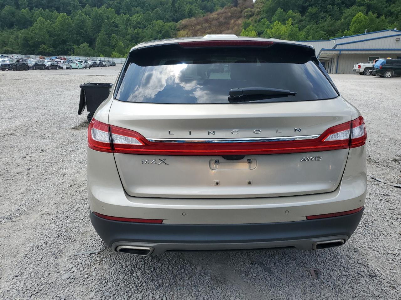 2017 Lincoln Mkx Reserve VIN: 2LMPJ8LR4HBL48401 Lot: 66480125