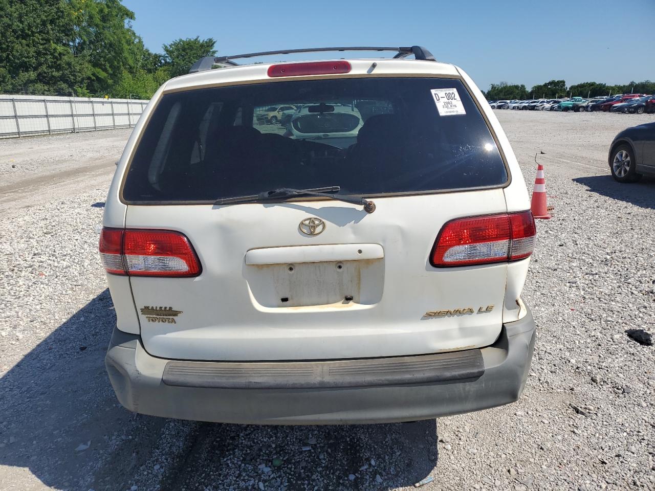 2002 Toyota Sienna Le VIN: 4T3ZF13C42U507127 Lot: 64205875