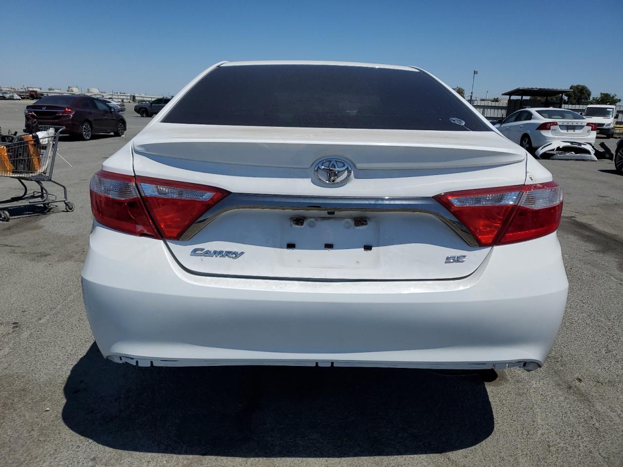 2015 Toyota Camry Le VIN: 4T1BF1FK6FU483707 Lot: 65470315