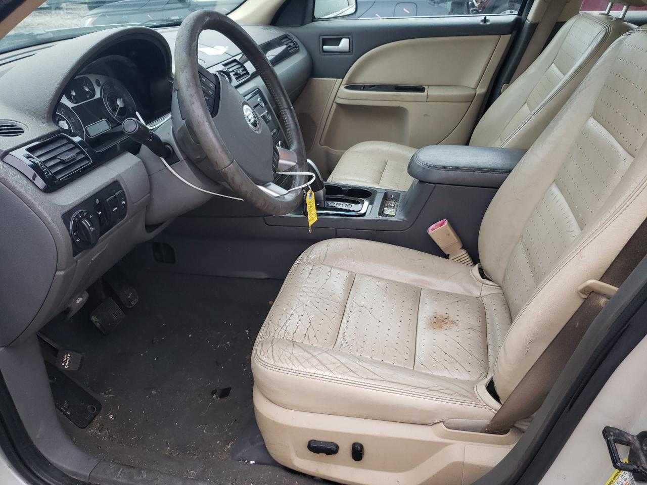 2008 Mercury Sable Luxury VIN: 1MEHM40W68G615933 Lot: 85949655