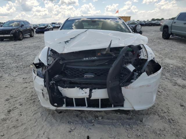  FORD TAURUS 2017 Biały