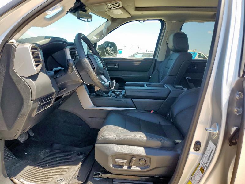  TOYOTA TUNDRA 2024 Серебристый