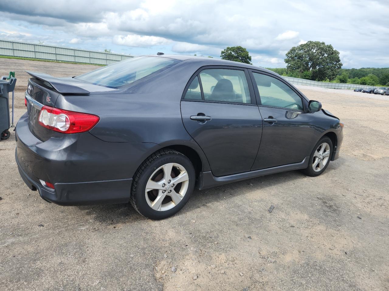 2t1bu4ee4bc707636 2T1BU4EE4BC707636 2011 Toyota Corolla Base