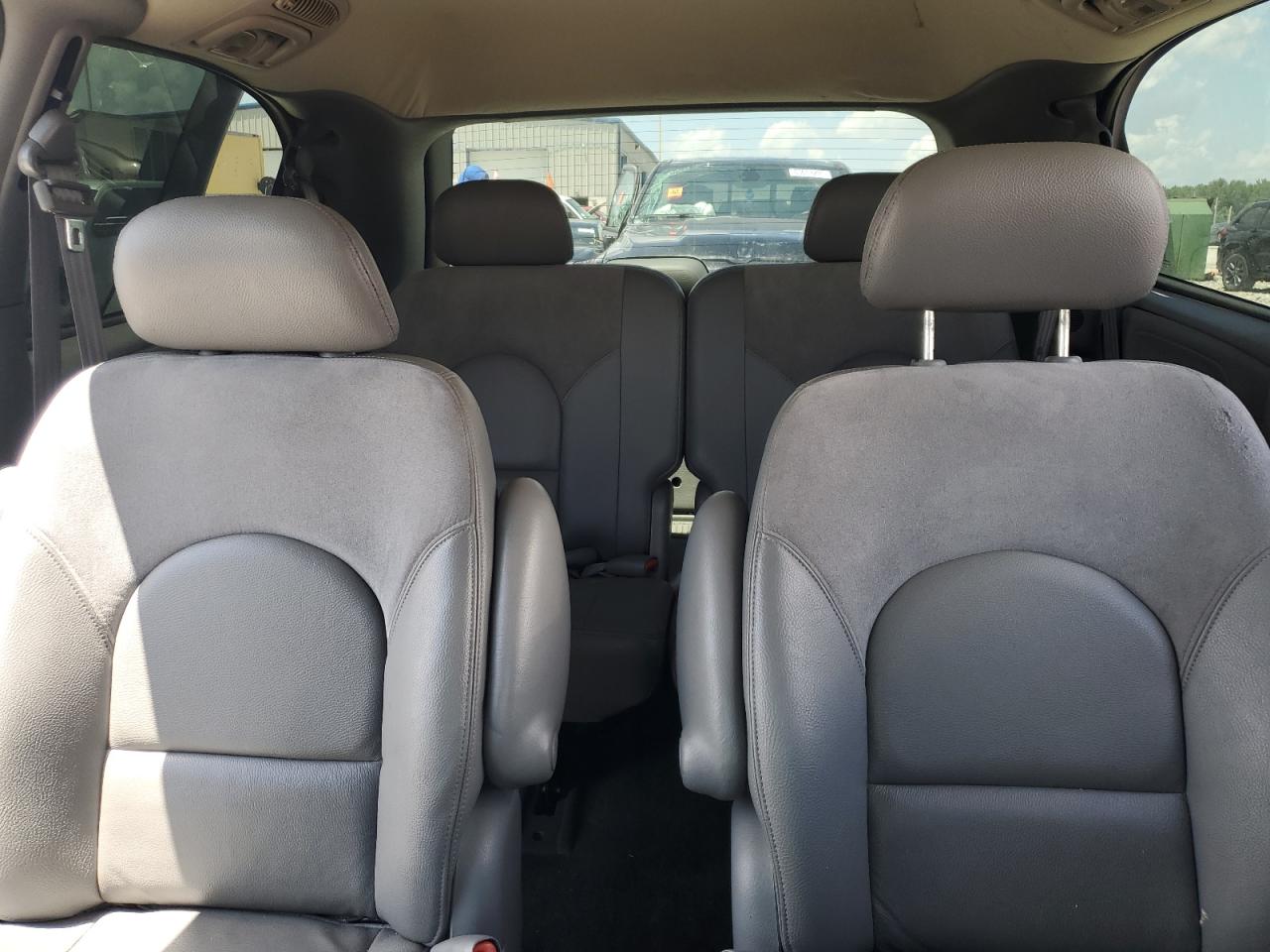 2004 Dodge Grand Caravan Sxt VIN: 2D4GP44L55R222863 Lot: 65056975