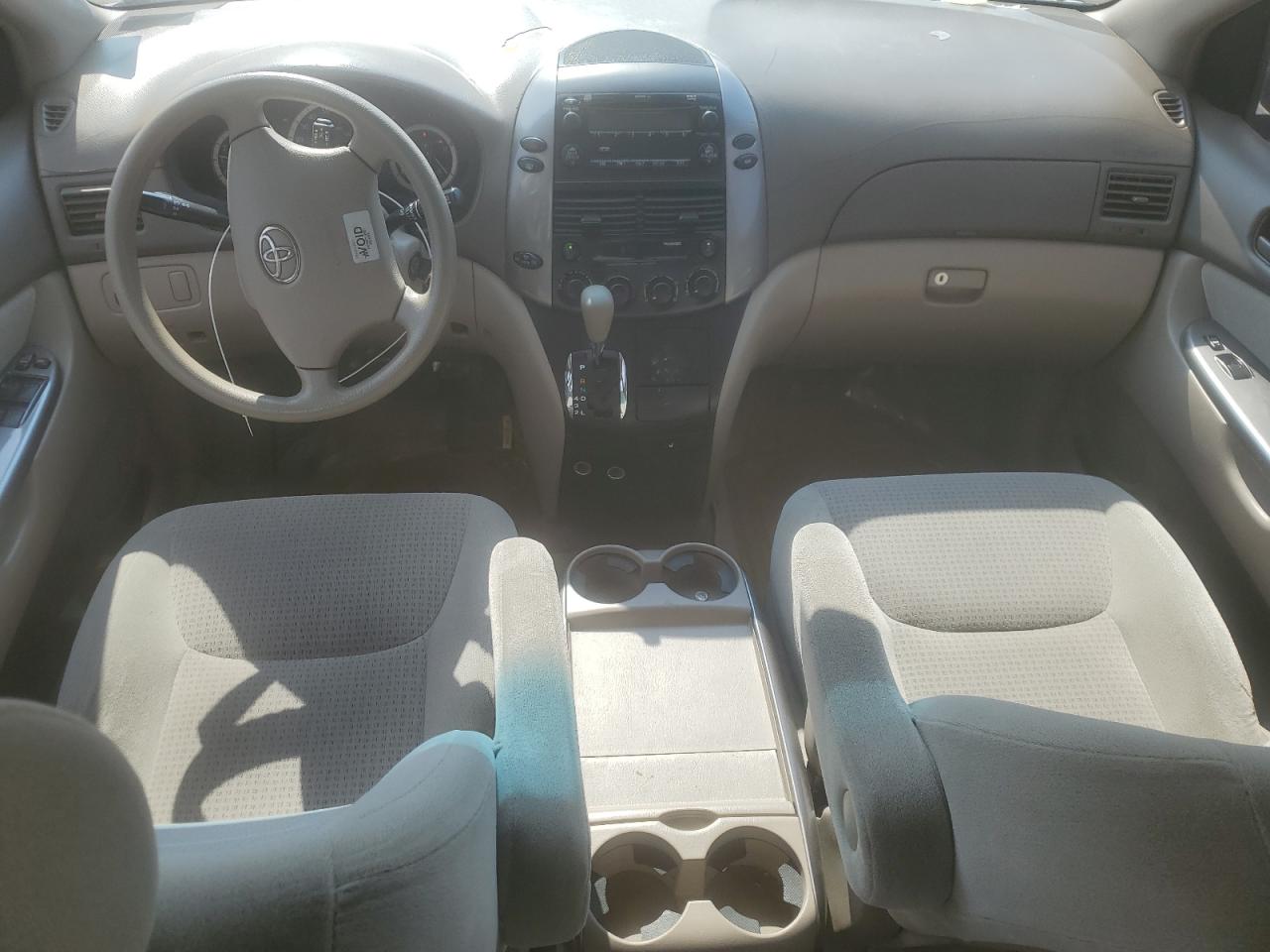 2008 Toyota Sienna Ce VIN: 5TDZK23C18S142868 Lot: 65347015