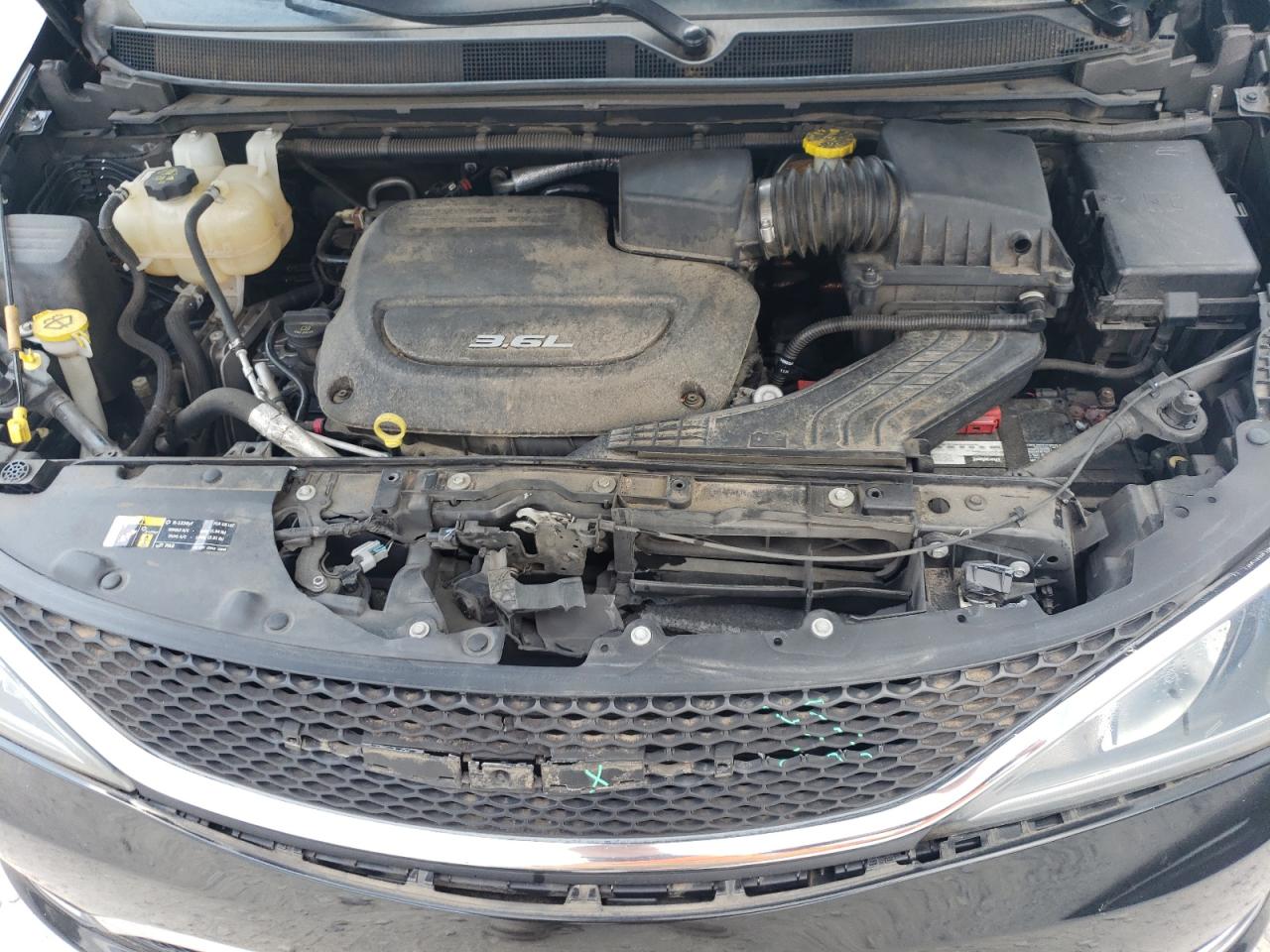 2017 Chrysler Pacifica Touring L VIN: 2C4RC1BG9HR523064 Lot: 63486435