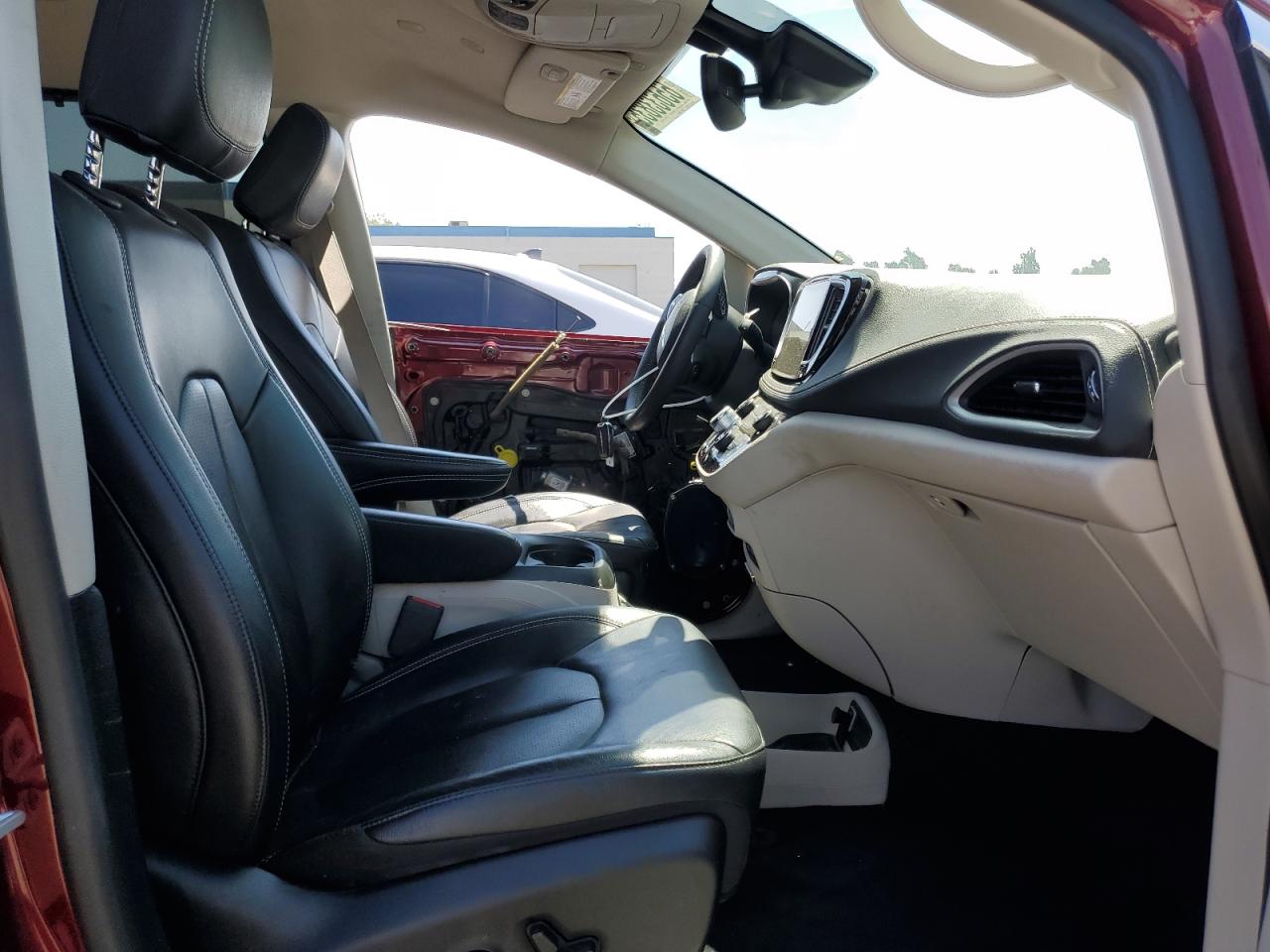 2022 Chrysler Pacifica Touring L VIN: 2C4RC1BG5NR187604 Lot: 65633835