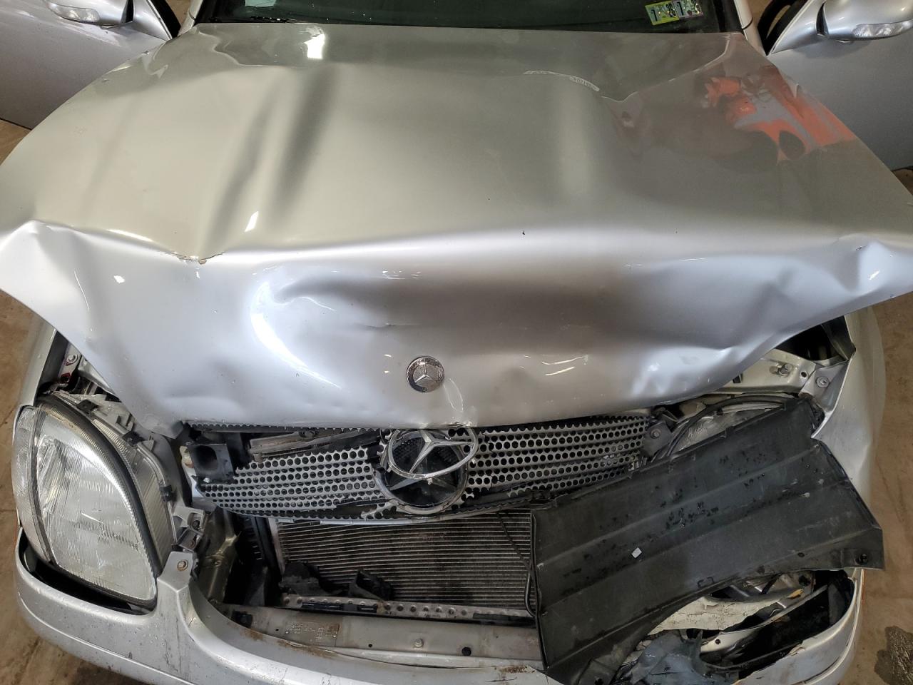 2004 Mercedes-Benz Slk 230 Kompressor VIN: WDBKK49F74F301027 Lot: 65051485