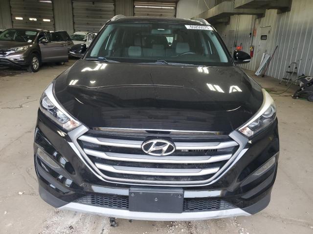Parquets HYUNDAI TUCSON 2017 Czarny