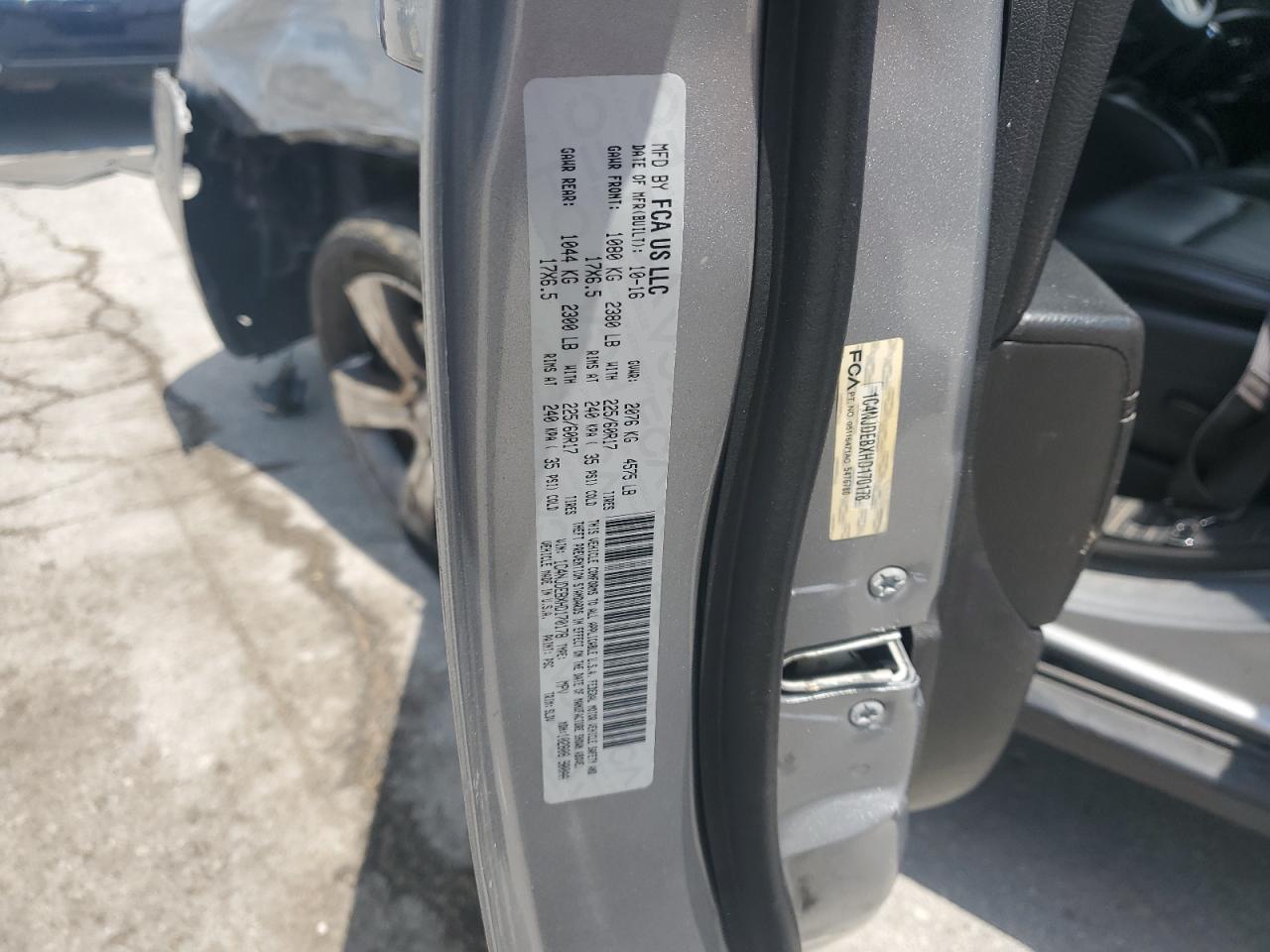 1c4njdebxhd170178 1C4NJDEBXHD170178 2017 Jeep Compass Latitude
