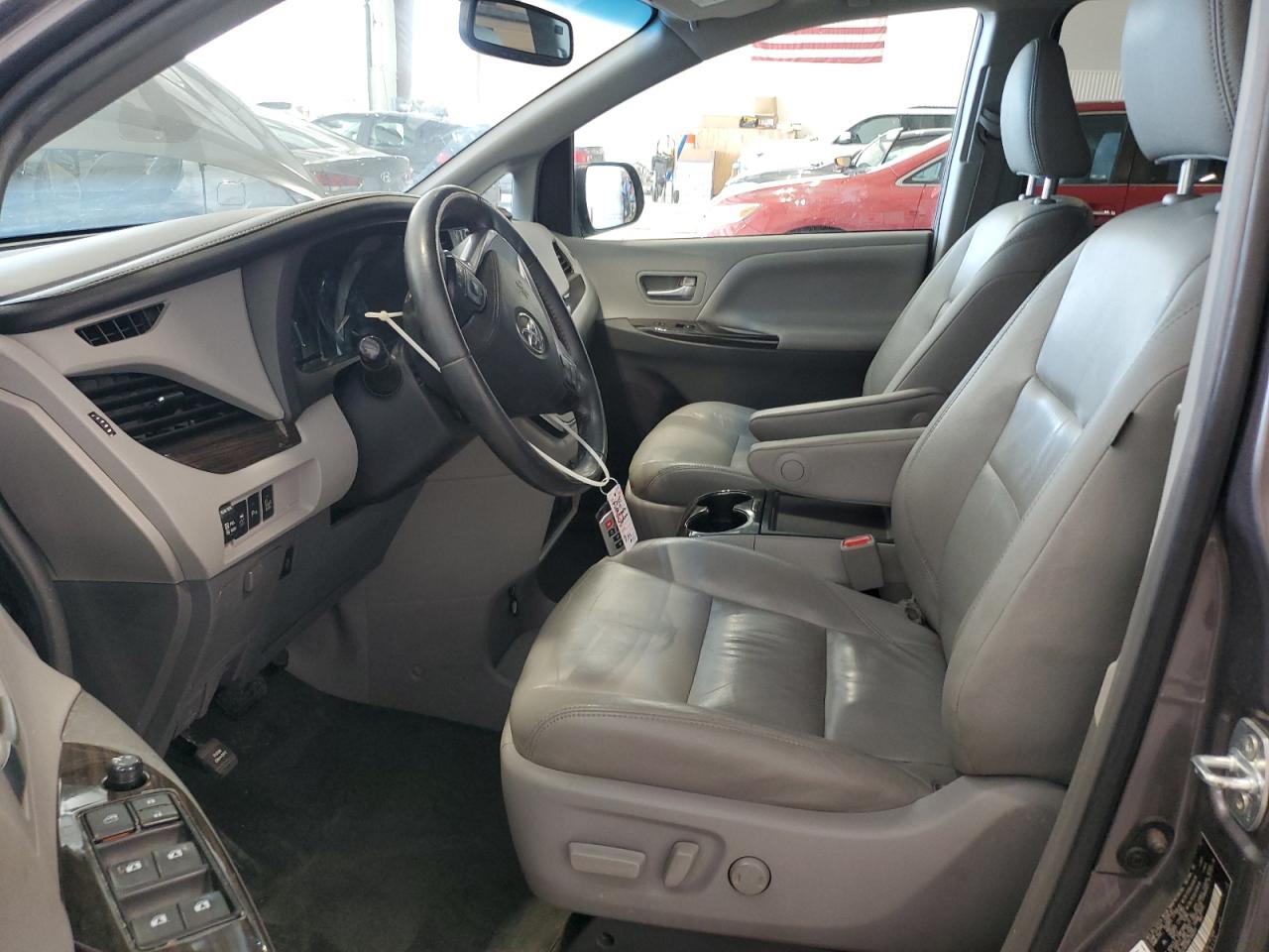 2017 Toyota Sienna Xle VIN: 5TDDZ3DC9HS165051 Lot: 63336725