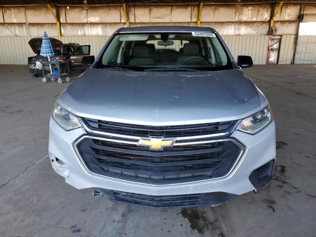  CHEVROLET TRAVERSE 2018 Srebrny