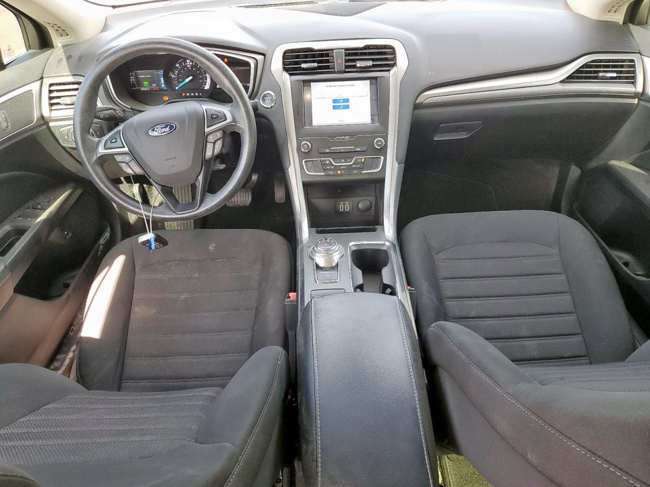 2019 Ford Fusion Se VIN: 3FA6P0LU7KR284952 Lot: 54031815