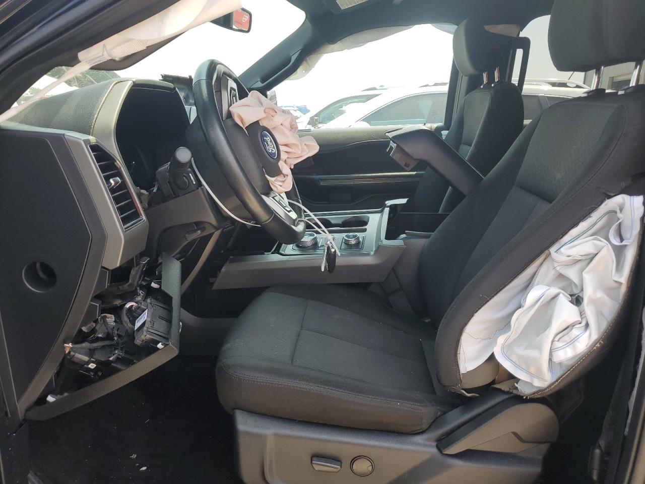 2021 Ford Expedition Xlt VIN: 1FMJU1JTXMEA10868 Lot: 62817515