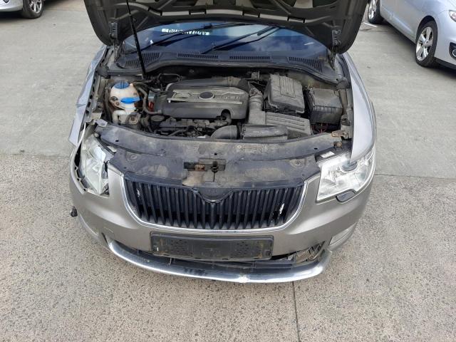 2011 SKODA SUPERB SE