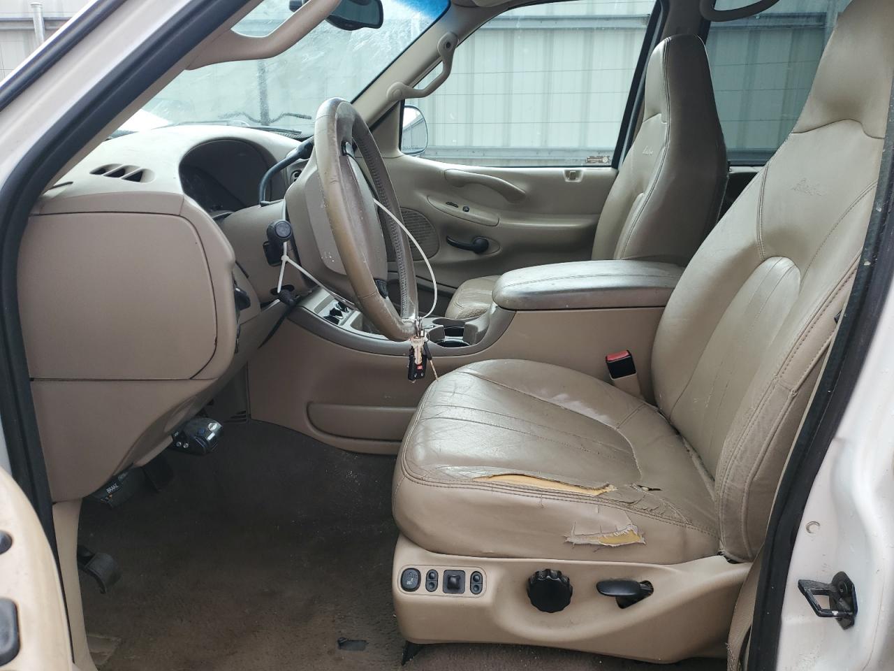 2001 Ford Expedition Eddie Bauer VIN: 1FMFU18L31LB11169 Lot: 66767795