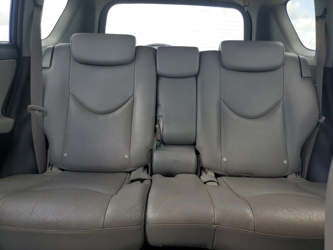 2008 Toyota Rav4 Limited VIN: JTMBD31V085213294 Lot: 65047915