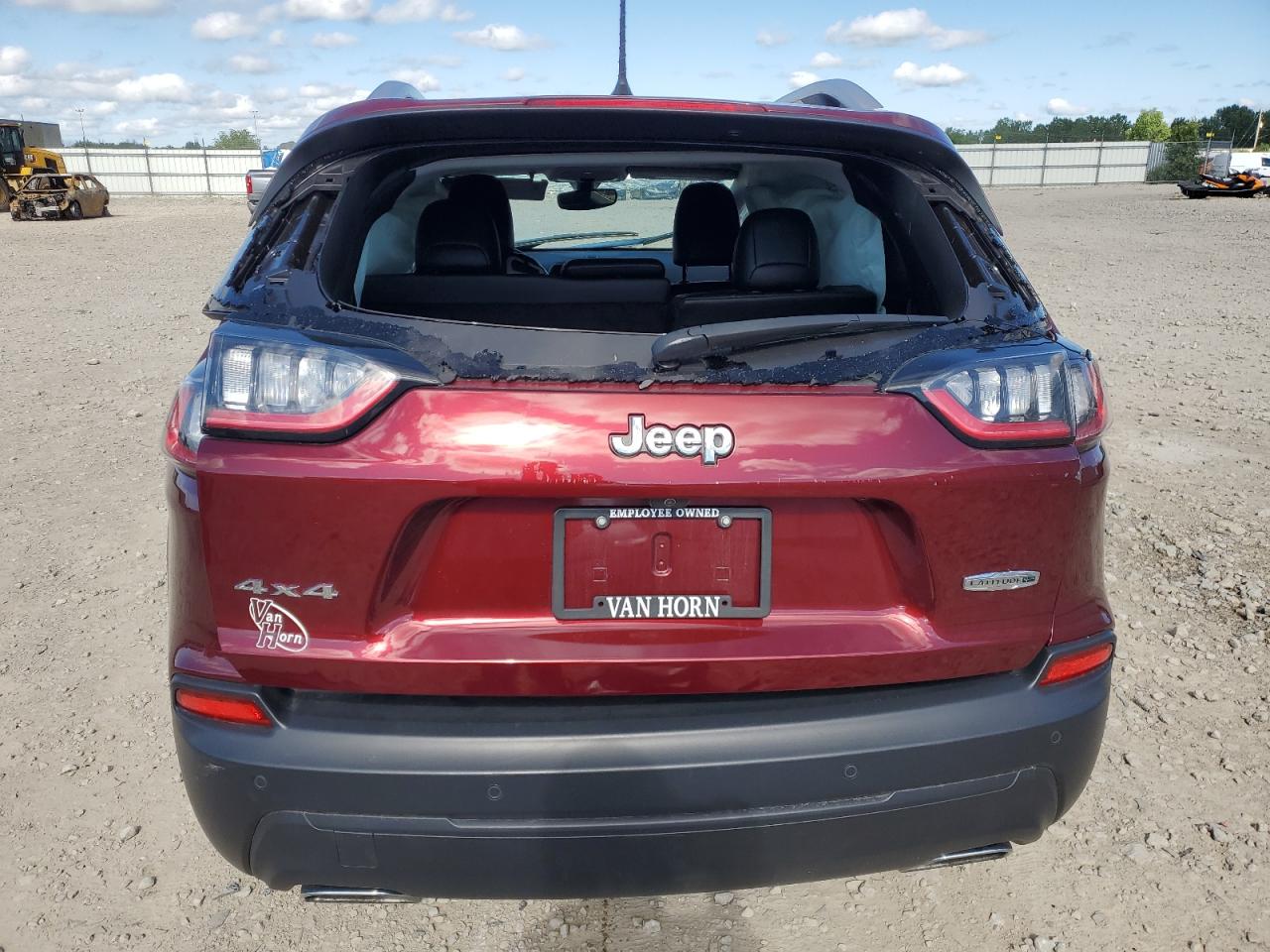 2019 Jeep Cherokee Latitude Plus VIN: 1C4PJMLX2KD398660 Lot: 65097025