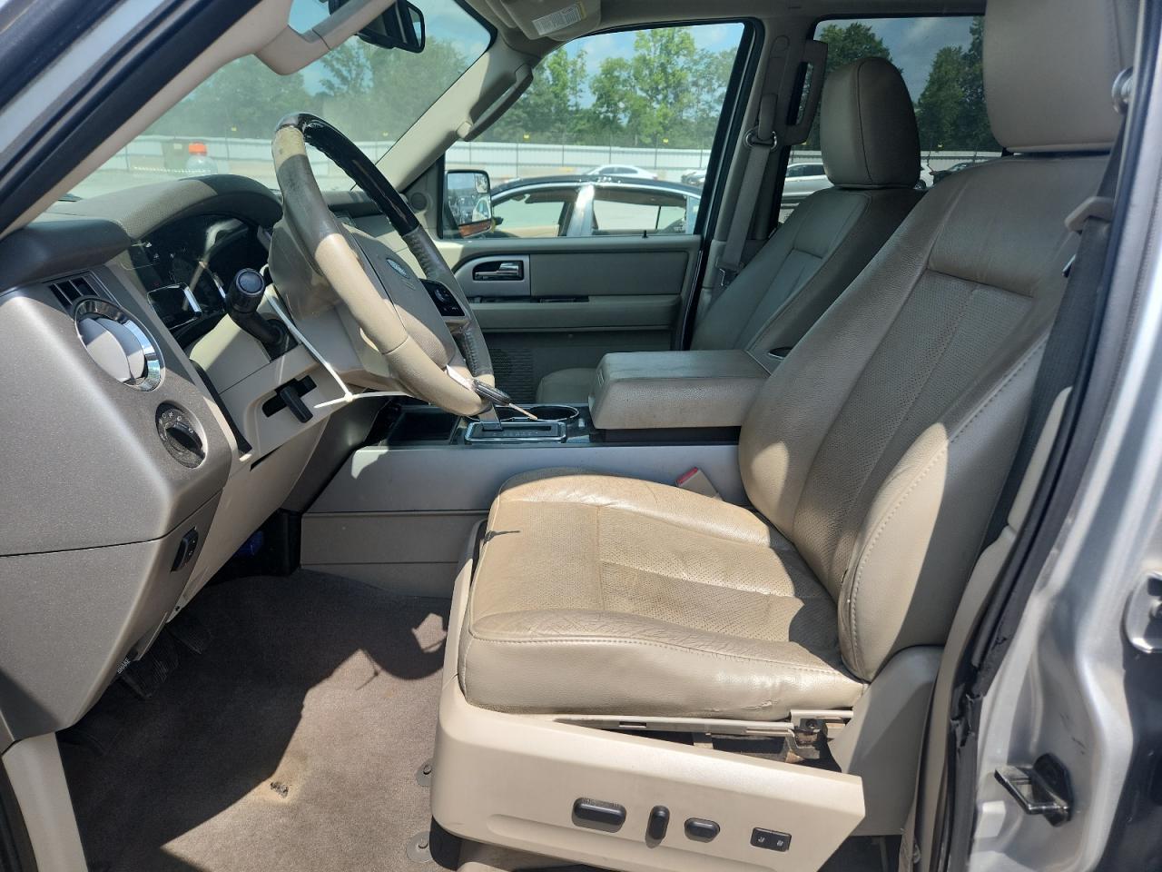 2013 Ford Expedition Limited VIN: 1FMJU1K59DEF23089 Lot: 63058345