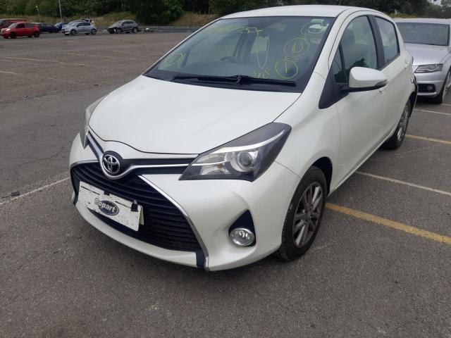 TOYOTA YARIS ICON 2015