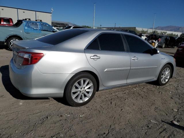 Sedans TOYOTA CAMRY 2013 Szary