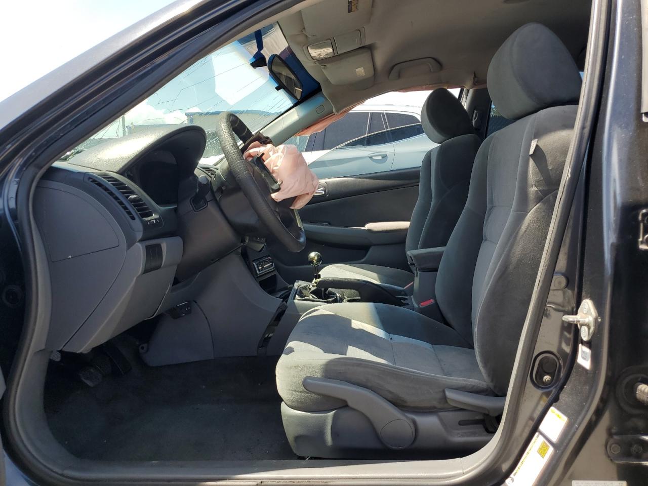 2005 Honda Accord Lx VIN: 1HGCM55425A013247 Lot: 64268485