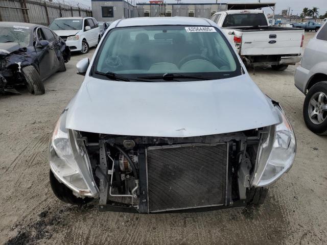  NISSAN VERSA 2016 Silver