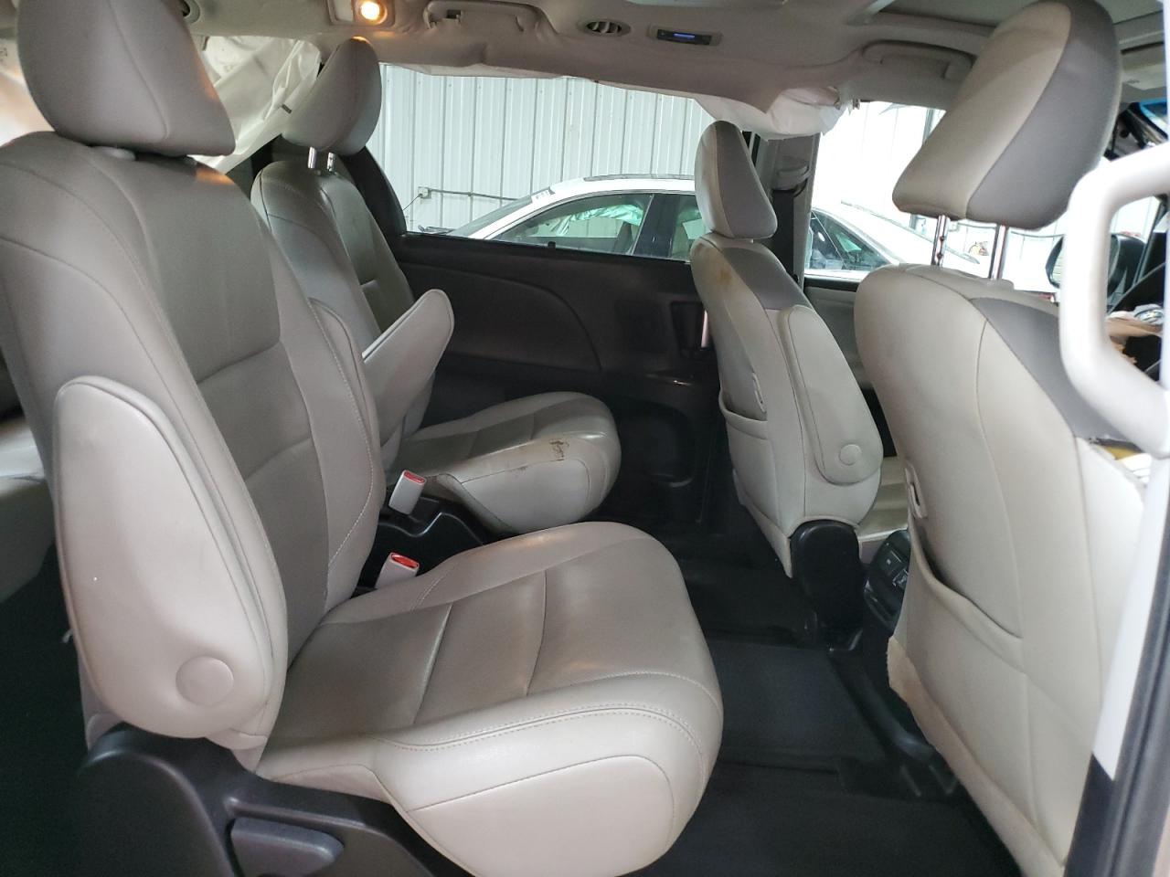2015 Toyota Sienna Xle VIN: 5TDDK3DC3FS108183 Lot: 64753275