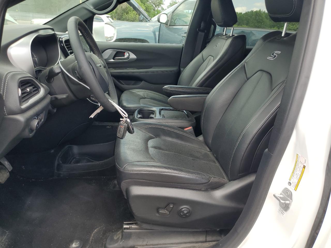 2022 Chrysler Pacifica Hybrid Touring L VIN: 2C4RC1L7XNR209420 Lot: 63199005