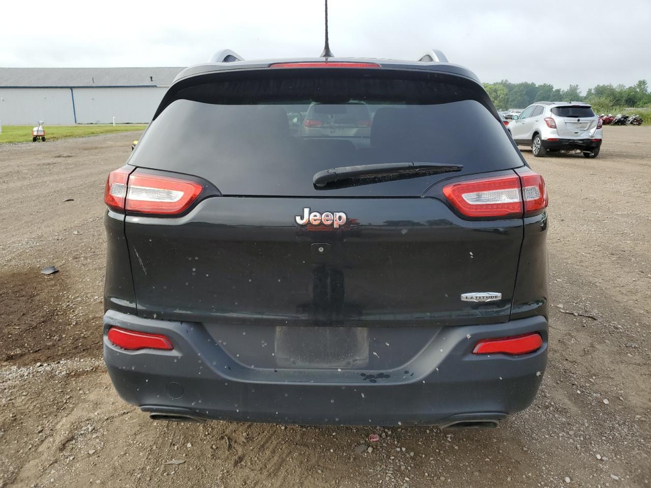 2015 Jeep Cherokee Latitude VIN: 1C4PJLCS9FW643687 Lot: 66449525