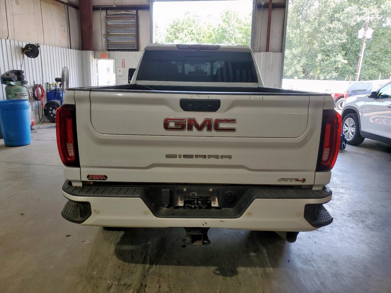 2022 GMC Sierra K2500 At4 VIN: 1GT49PEY7NF295049 Lot: 66712345