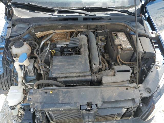 Фото: 3VW2B7AJ0JM240051