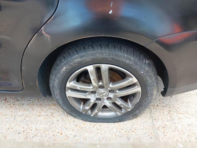 2005 VOLKSWAGEN TOURAN SE